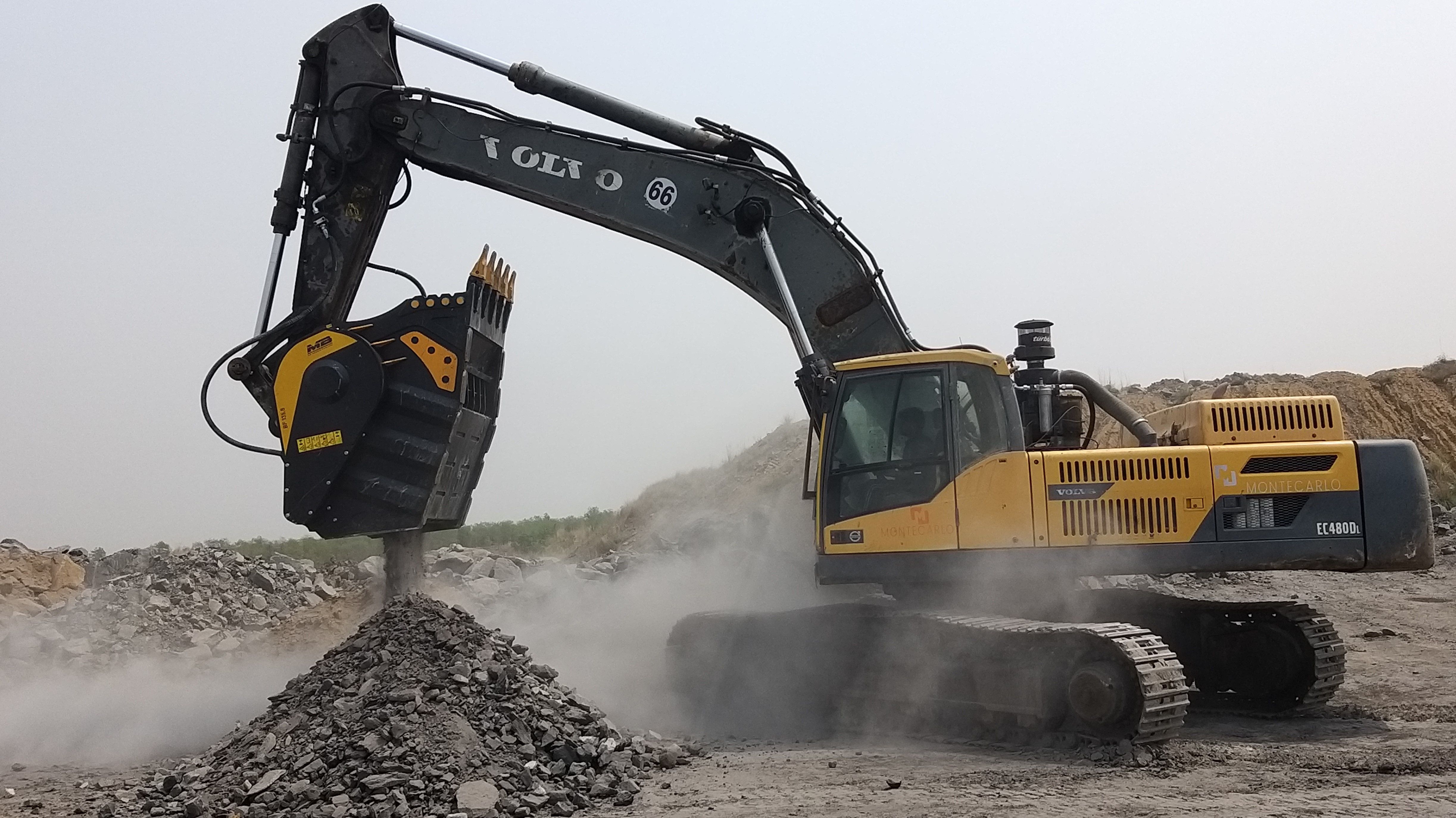 thanks to the BF135.8 Crusher Bucket they are able to crush the material on site