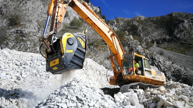  - Quarries processed with MB Crusher’s attachments