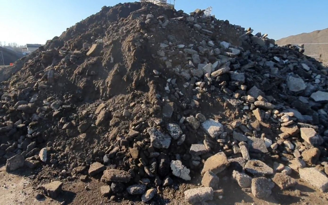 Recycle asphalt waste