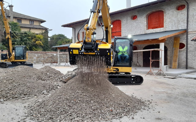 MB Crusher auf der BAUMA 2022 in München