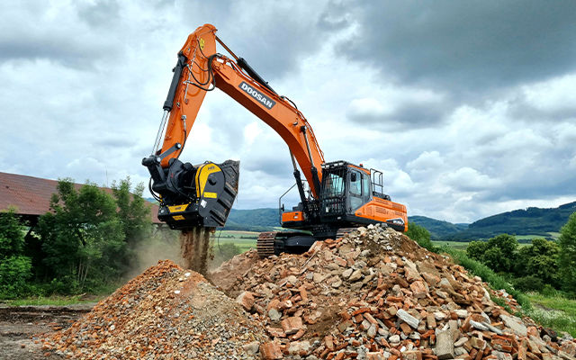 Brecherlöffel BF120.4 zum Brechen von Ziegeln auf der Baustelle