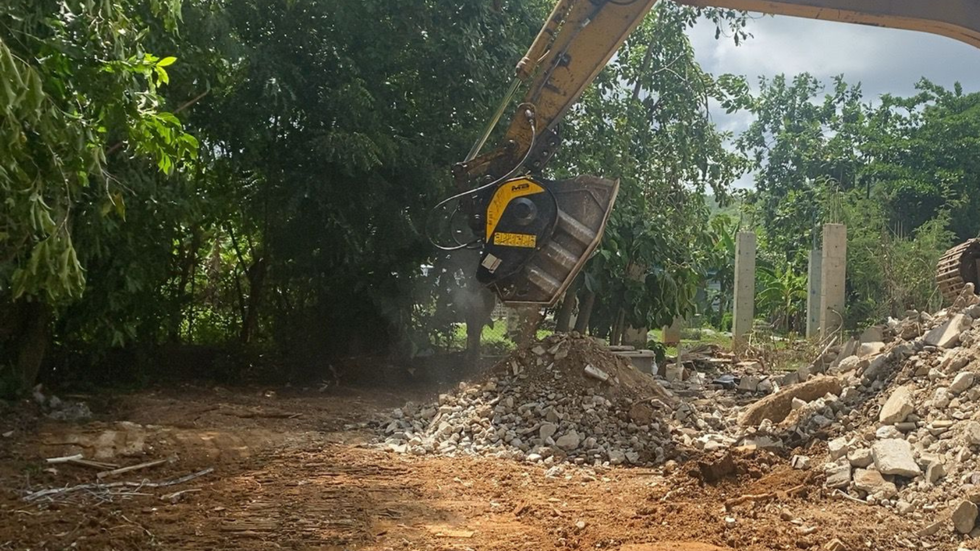 MB Bucket Crusher for excavators