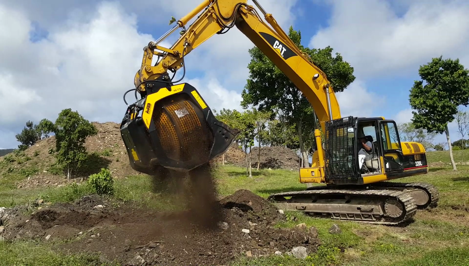 MB Crusher per la salvaguardia della natura di Nevis