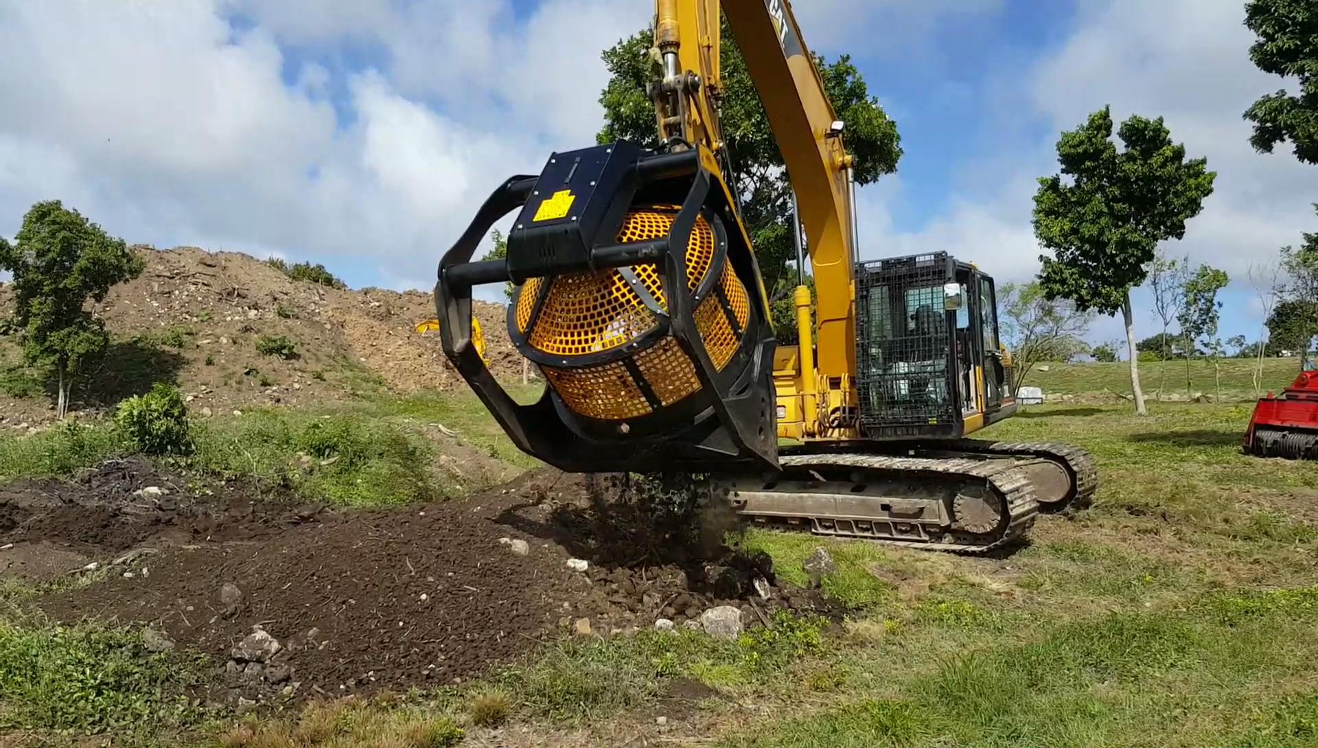 MB Crusher per la salvaguardia della natura di Nevis