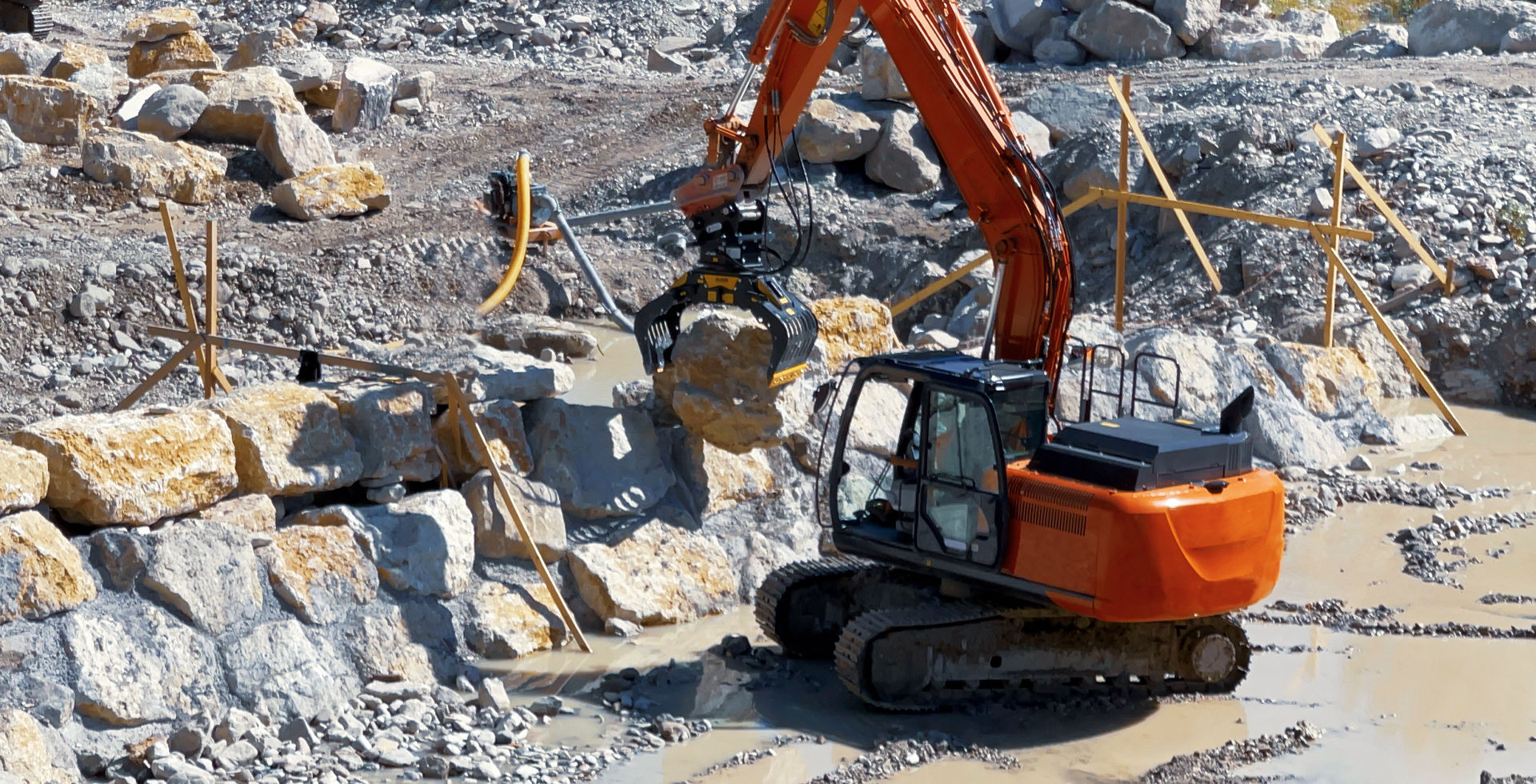 Grasping time with MB Crusher sorting grapples