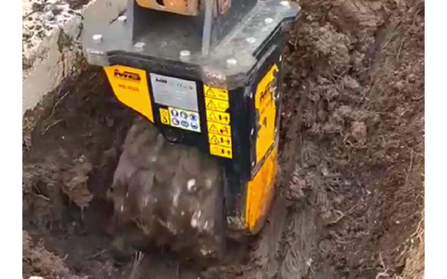 MB Crusher's MB-R500 milling head crushes Stumps in Croatia.