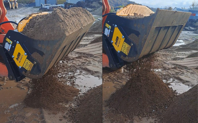 MB Crusher Schaufelseparator MB-HDS212 ausgestattet mit RQ8 Feinsiebwelle montiert am Atlas AR95 Radlader siebt Erde auf eine Endfraktion unter 10 mm für die Kanalrückverfüllung ab