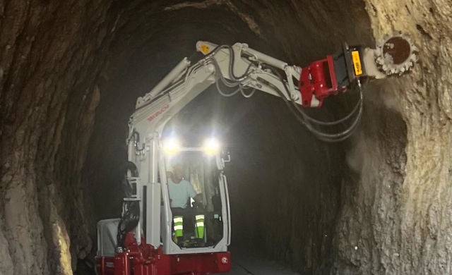 MB-R500 na Takeuchiju obnavlja tunel u Pločama s preciznošću i brzinom. Kompaktna, izdržljiva, smanjuje vibracije.