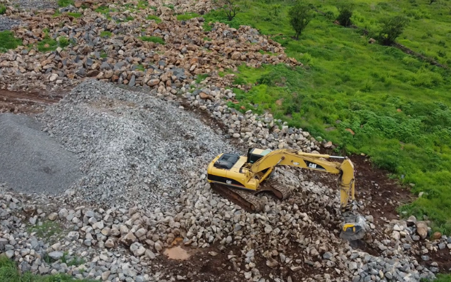 Rocas terrigenas: transforma el material de terracerías en agregado listo para usar