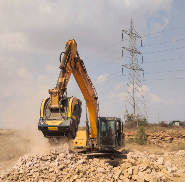 News - Rajasthan's Smart Move: MB BF90.3 Crusher Bucket Turns Basalt into GSB On-Site, Slashing Costs and Delays!