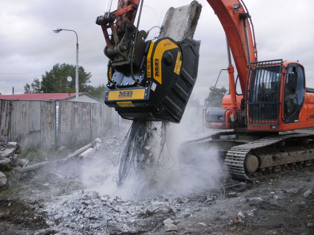  - Patten Caterpillar Appointed MB Crusher Dealer