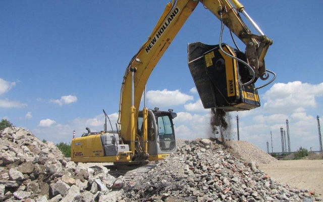 BF90.3 on New Holland Excavator