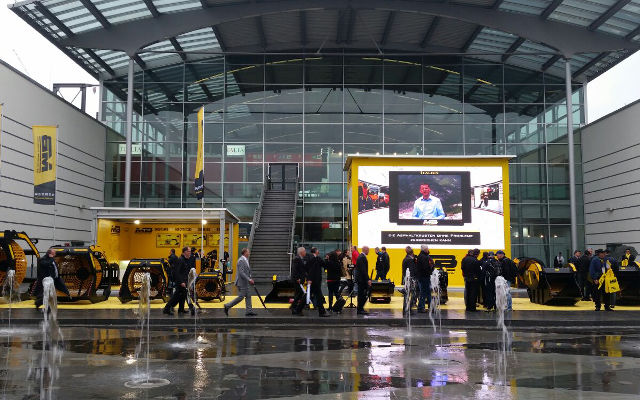 Bauma 2016 - Día 2 - Promotional Point