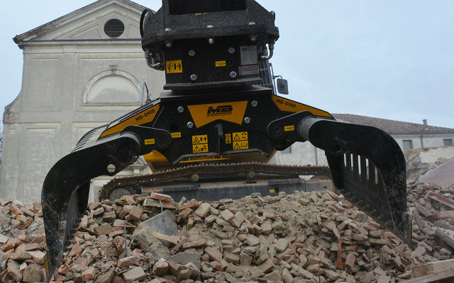 À travers le monde, dans les chantiers urbains avec MB Crusher