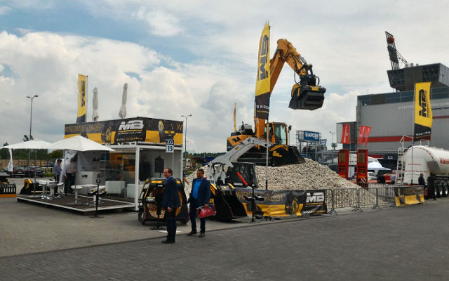 MB Crusher will show its buckets working LIVE at the AUTOSTRADA-POLSKA 2016 in Kielce!