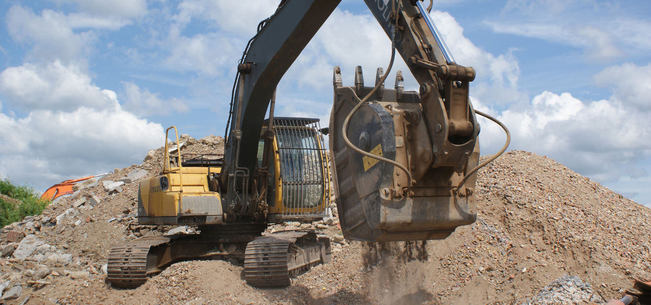 Crusher bucket mb crusher - smash and grab in Essex