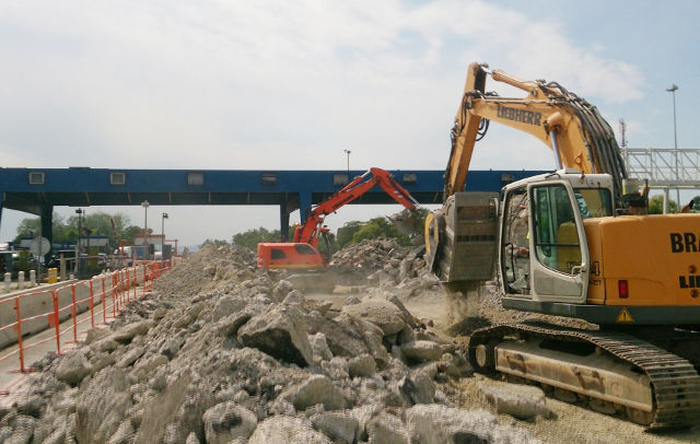 Pour vos chantiers de travaux publics, pensez MB ! 