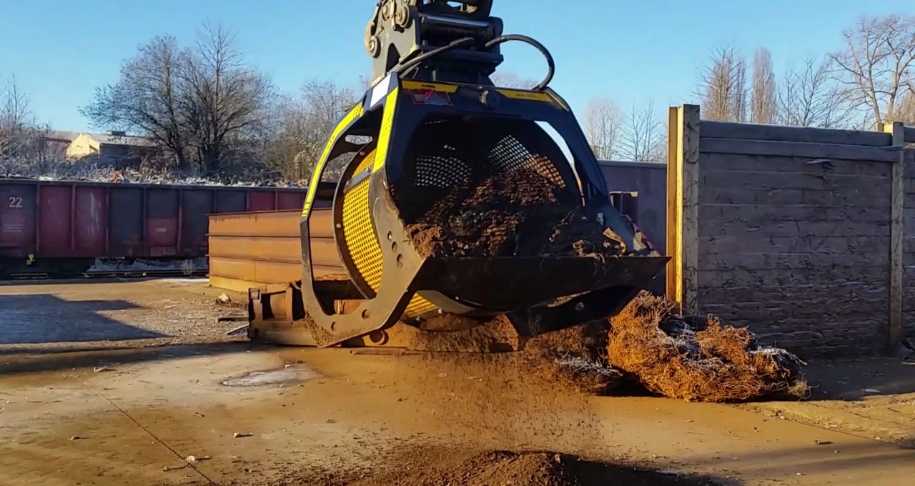 MB Crusher, MB-S14 Eleme Kovalarının 4 Serisini piyasaya sürüyor ve yer ve artıkların yığılmasıyla ilgili sorun yaşayanların hikayesini anlatıyor