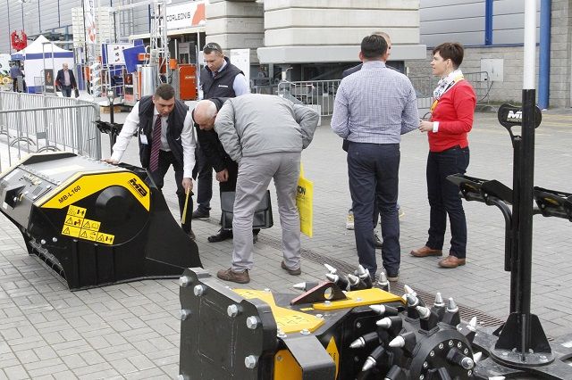 MB Crusher zeigt seine Produkte LIVE an der AUTOSTRADA-POLSKA 2017 in Kielce!