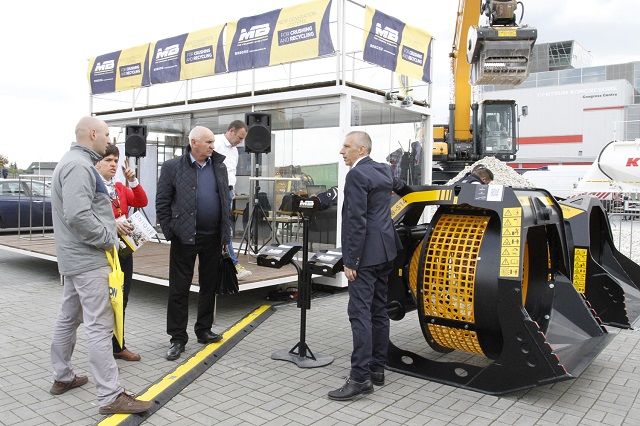 MB Crusher zaprezentuje swoje łyżki na pokazach LIVE podczas targów AUTOSTRADA-POLSKA 2017 w Kielcach!