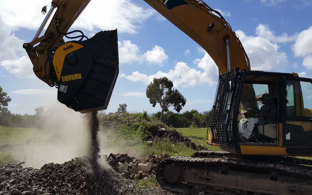 El paraíso no espera: MB Crusher al rescate de la naturaleza de la isla de Nevis