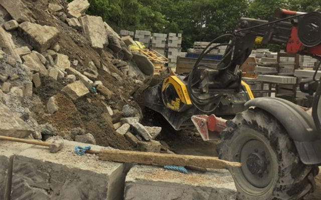 A Scottish concrete manufacturer is recycling 100% of waste materials on site, eliminating the need to send anything to landfill, and generating a new revenue stream, thanks to a MB Crushing Bucket from Worsley Plant.