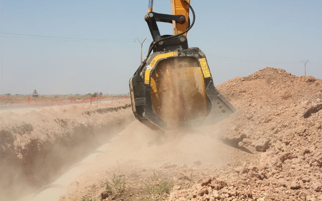 Why choose MB Crusher to carry out important road engineering projects?