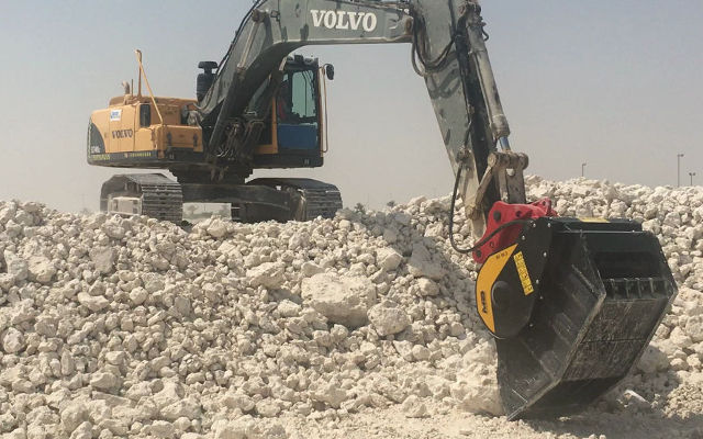 Back to school: MB Crusher for 'Oryx International School' 