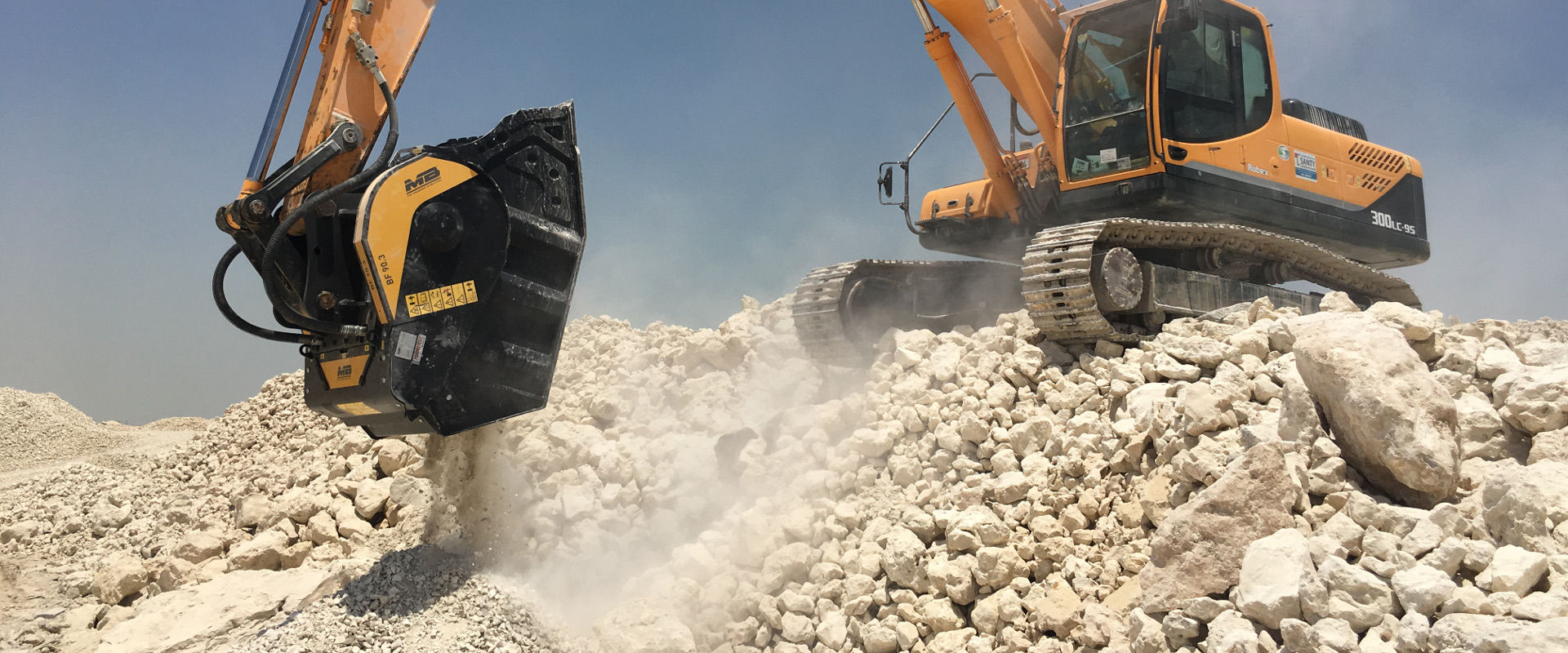 Crusher bucket on Hyndai Excavator in a quarry