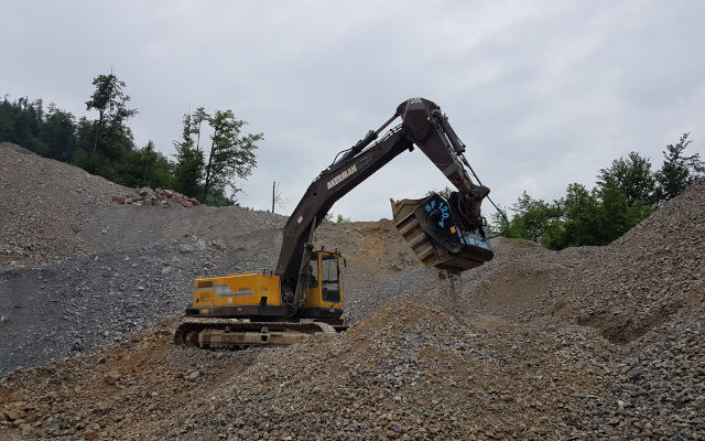 Sur les chantiers et toujours en forme , malgré les années