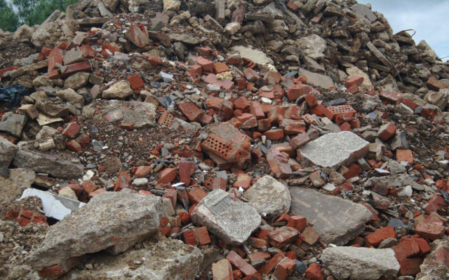 Lost in the ruins? Find a solution with MB Crusher