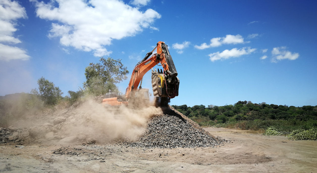 De pequeñas o grandes dimensiones, las unidades MB Crusher resolvieron las dificultades para acceder y mover maquinaria en áreas aisladas e inaccesibles, como las islas.