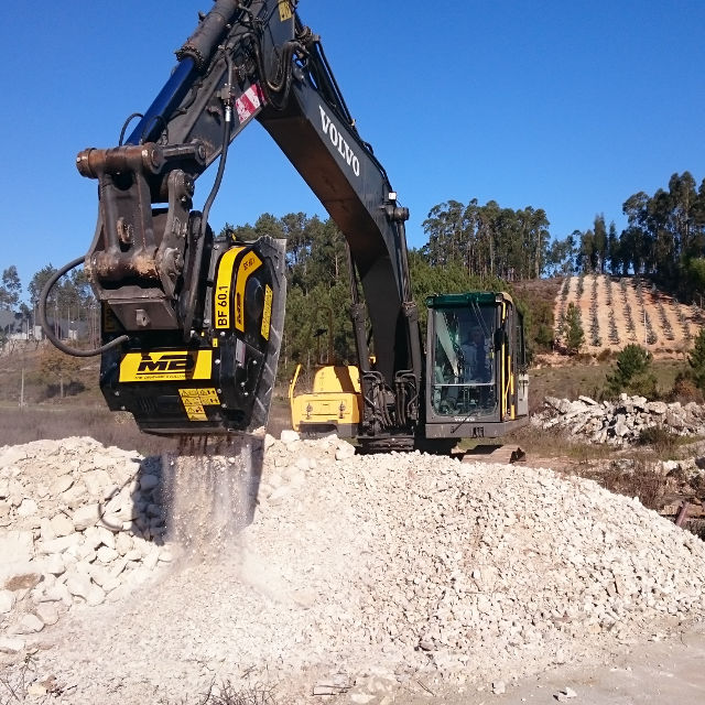 Bucket Crusher BF60.1 S4