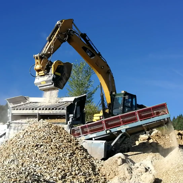 BF120.4 S4, Crusher bucket for excavator - MB S.p.A.