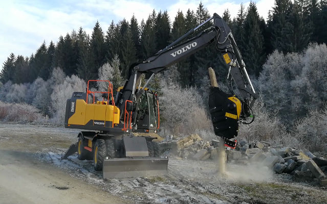 How MB Crusher Bucket can solve your productivity issue in one of the most challenging North Eastern state of India