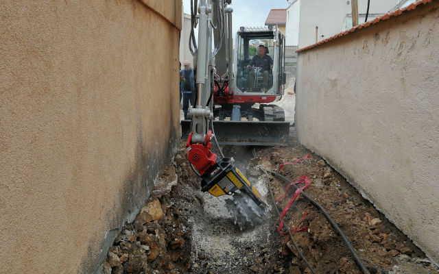 Cómo usar una fresadora  para excavar  2.2 metros  de profundidad