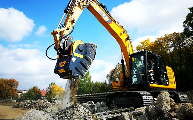 MB CRUSHER ZAPRASZA NA DEMO