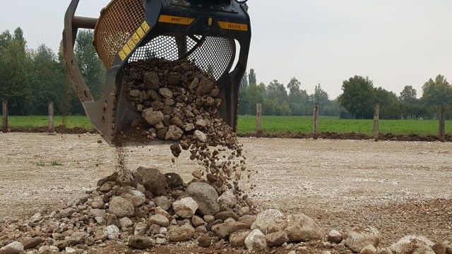 Come cliente di lunga data di MB Crusher mi sento davvero a casa con il loro servizio e la disponibilità di soluzioni che mi offrono