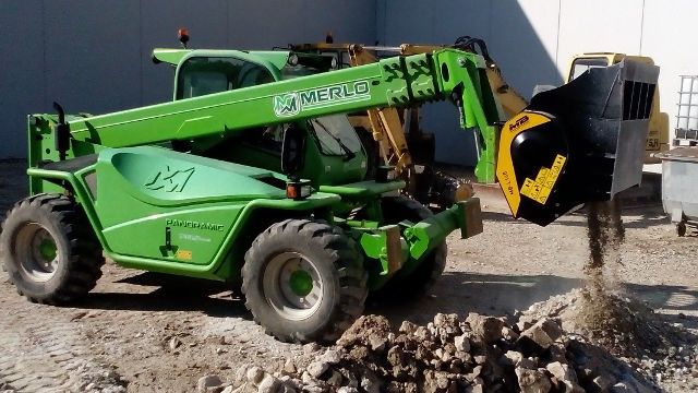 MB-L160 INSTALLED ON TELESCOPIC HANDLER MERLO