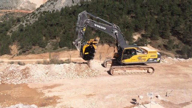 Quando la manutenzione delle viabilità in cava diventa sinonimo di sicurezza e profitto