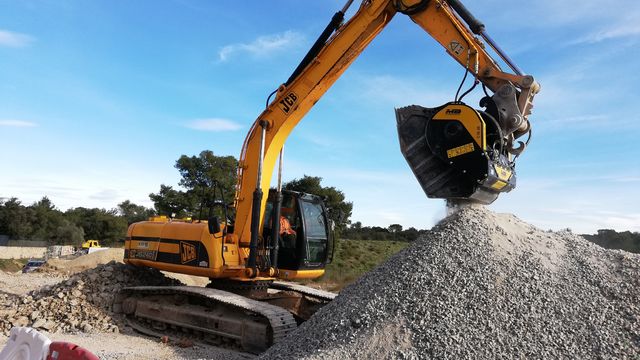 News - 建設副産物のリサイクル